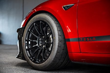 Tesla Model 3 Performance Highland UP Forged UP-03 Wheels Race Pro Coilovers Carbon Fiber Aero Kit 1920px (16)