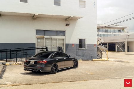 Designo Night Black Mercedes-AMG E63 S On Vossen HFX-1 Wheels Image 5