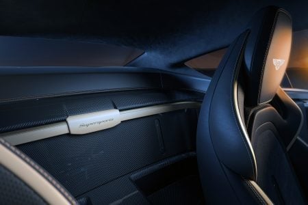 14 – New Supersports, rear cabin