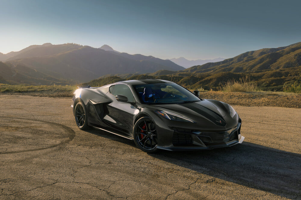 2027 Corvette Grand Sport and Grand Sport X: A New V8 Era for America's Sports Car 1 2027 Chevrolet Corvette Grand Sport X front 3/4