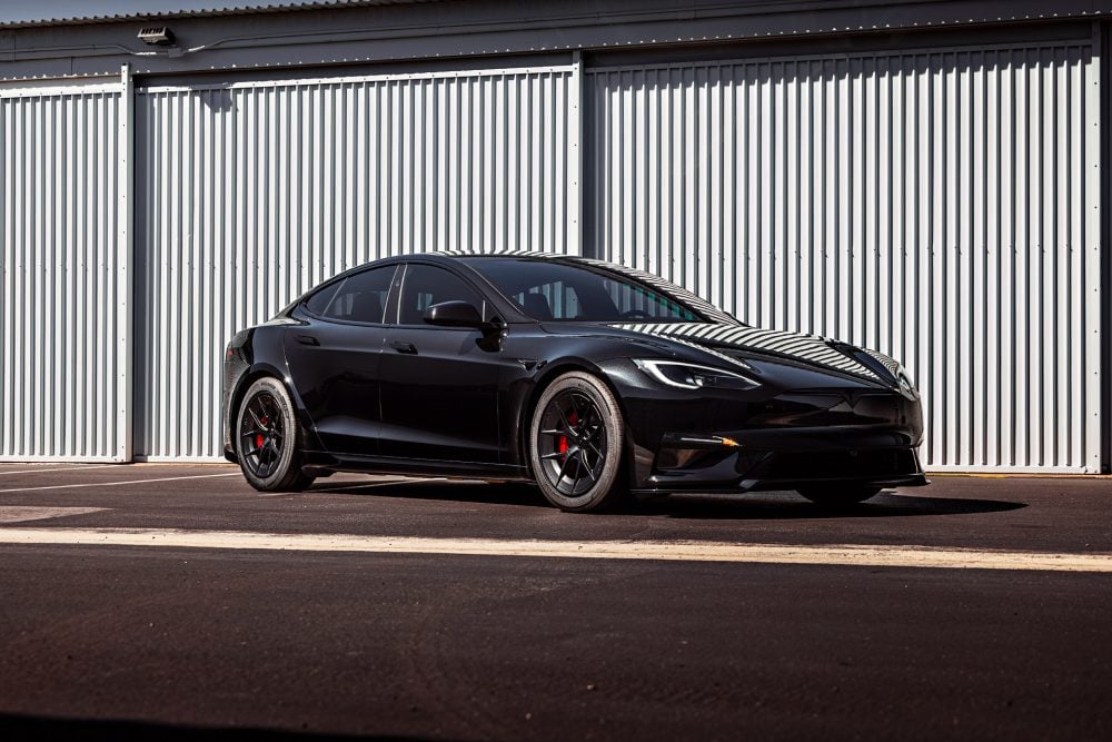 Black Tesla Model S 26 Refresh on UP RW Flow Formed 19 inch Wheels Unplugged Performance 1920px 2