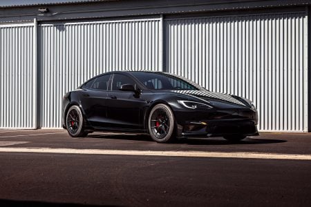 Black Tesla Model S 26 Refresh on UP-RW Flow Formed 19-inch Wheels Unplugged Performance 1920px (2)